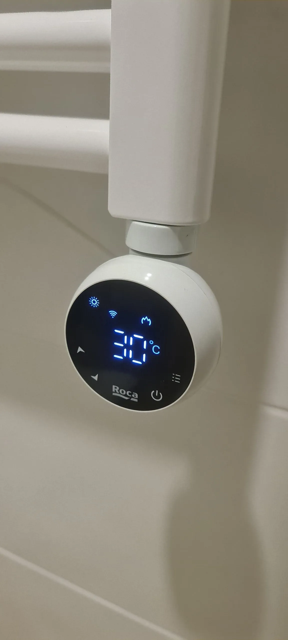Toalheiro Elétrico Roca Branco 300W Victoria - Image 3